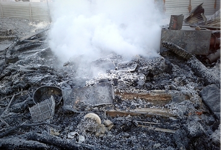 В Иглаково из-за пожара в бане загорелись два дома