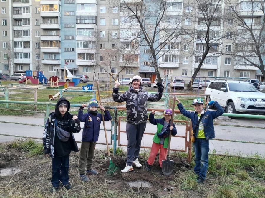 Северчане участвуют в акции «Посади своё дерево»